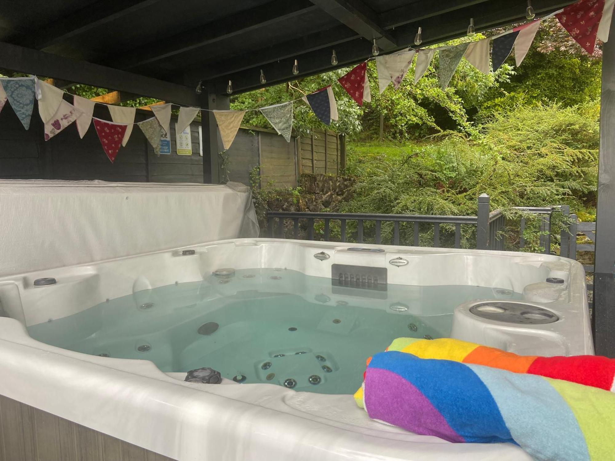 Carreg Y Garth Isaf - Hot Tub Nr Zip World Villa Bangor  Buitenkant foto